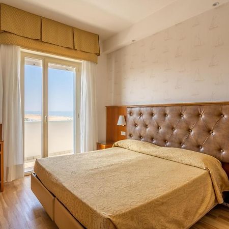 Hotel Astor Rimini Exterior photo
