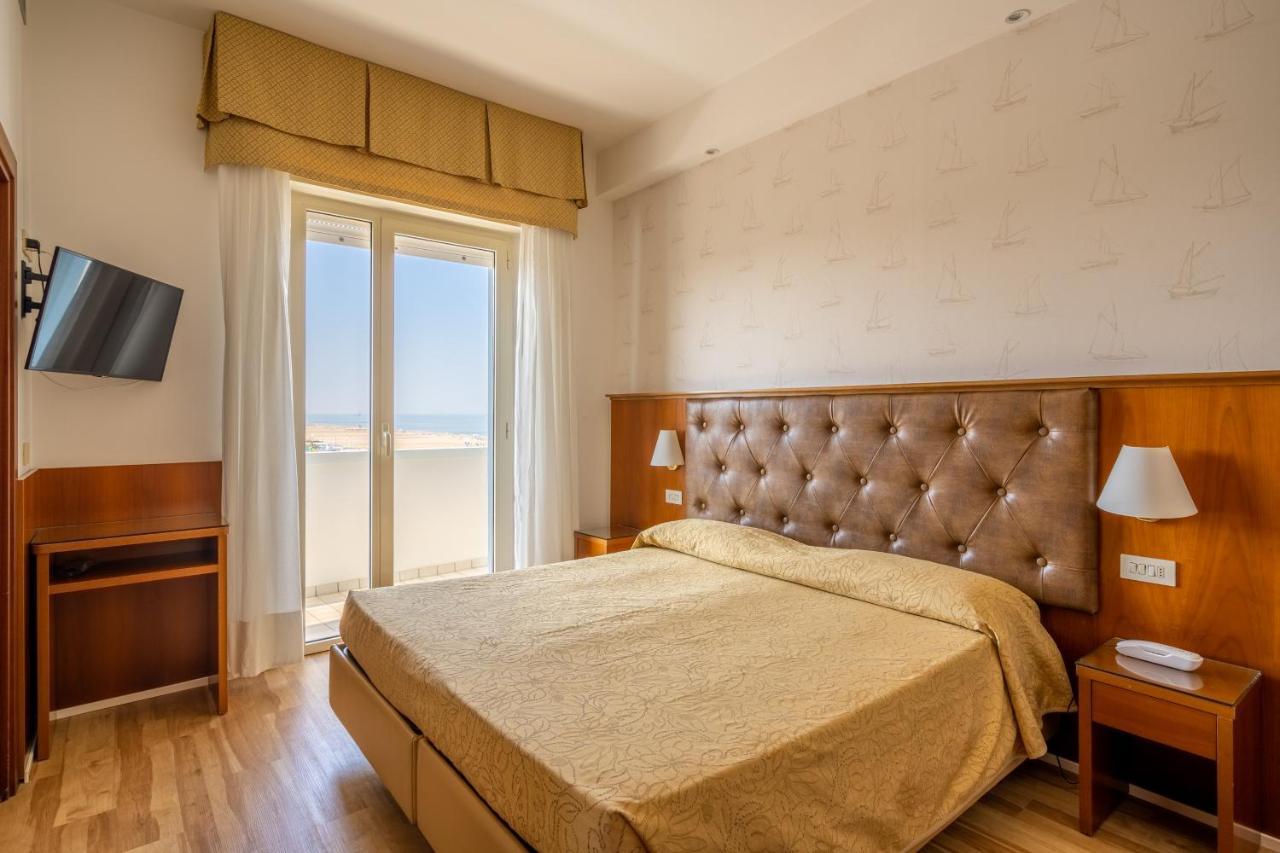 Hotel Astor Rimini Exterior photo