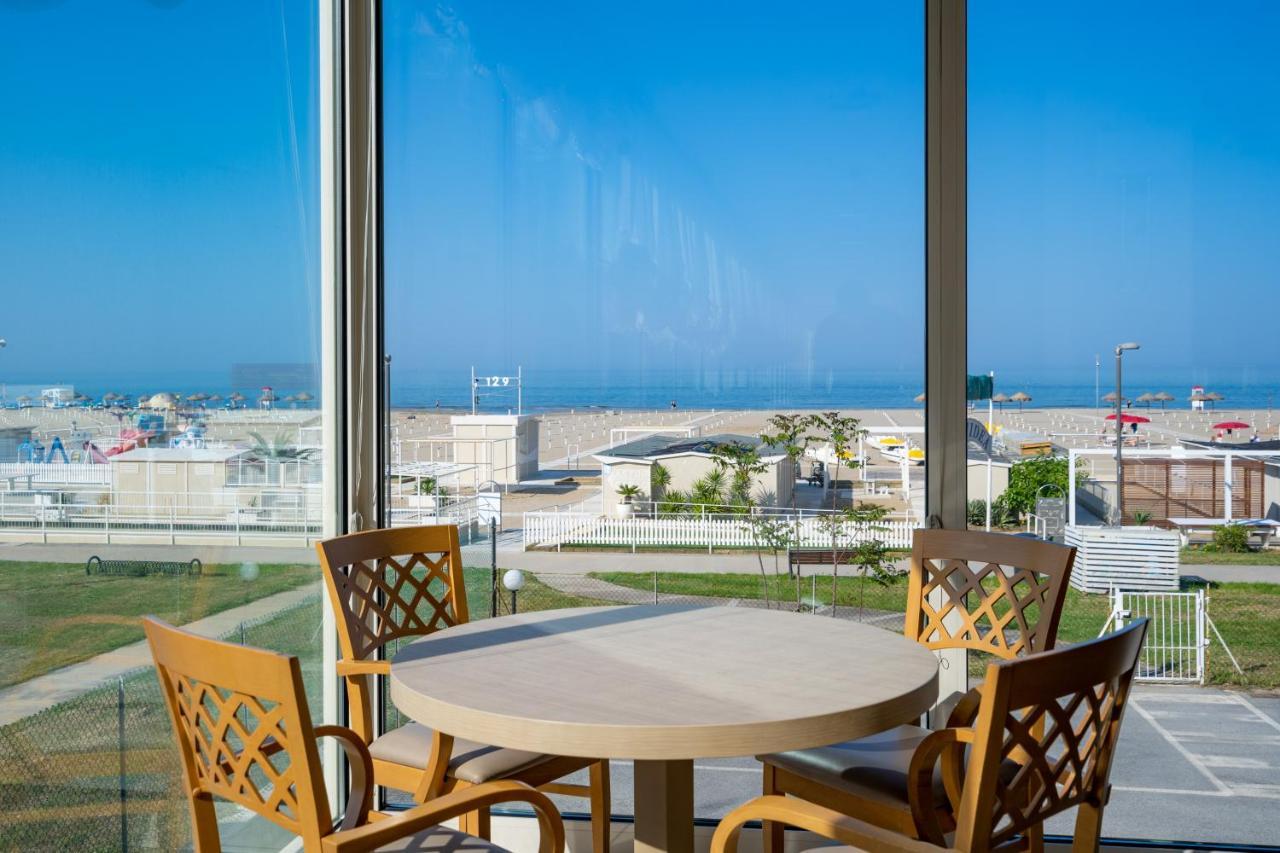 Hotel Astor Rimini Exterior photo