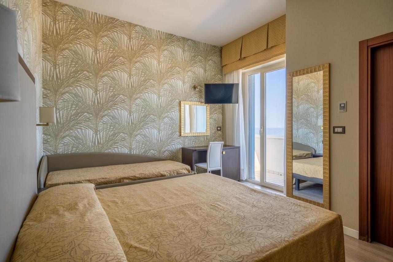 Hotel Astor Rimini Exterior photo